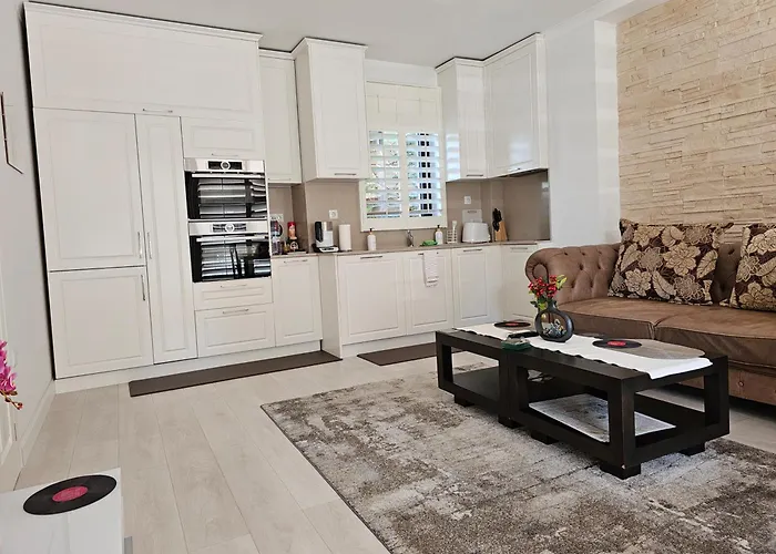 Center-Near Old Town,Kapana,Free Parking And High Speed Wi-Fi