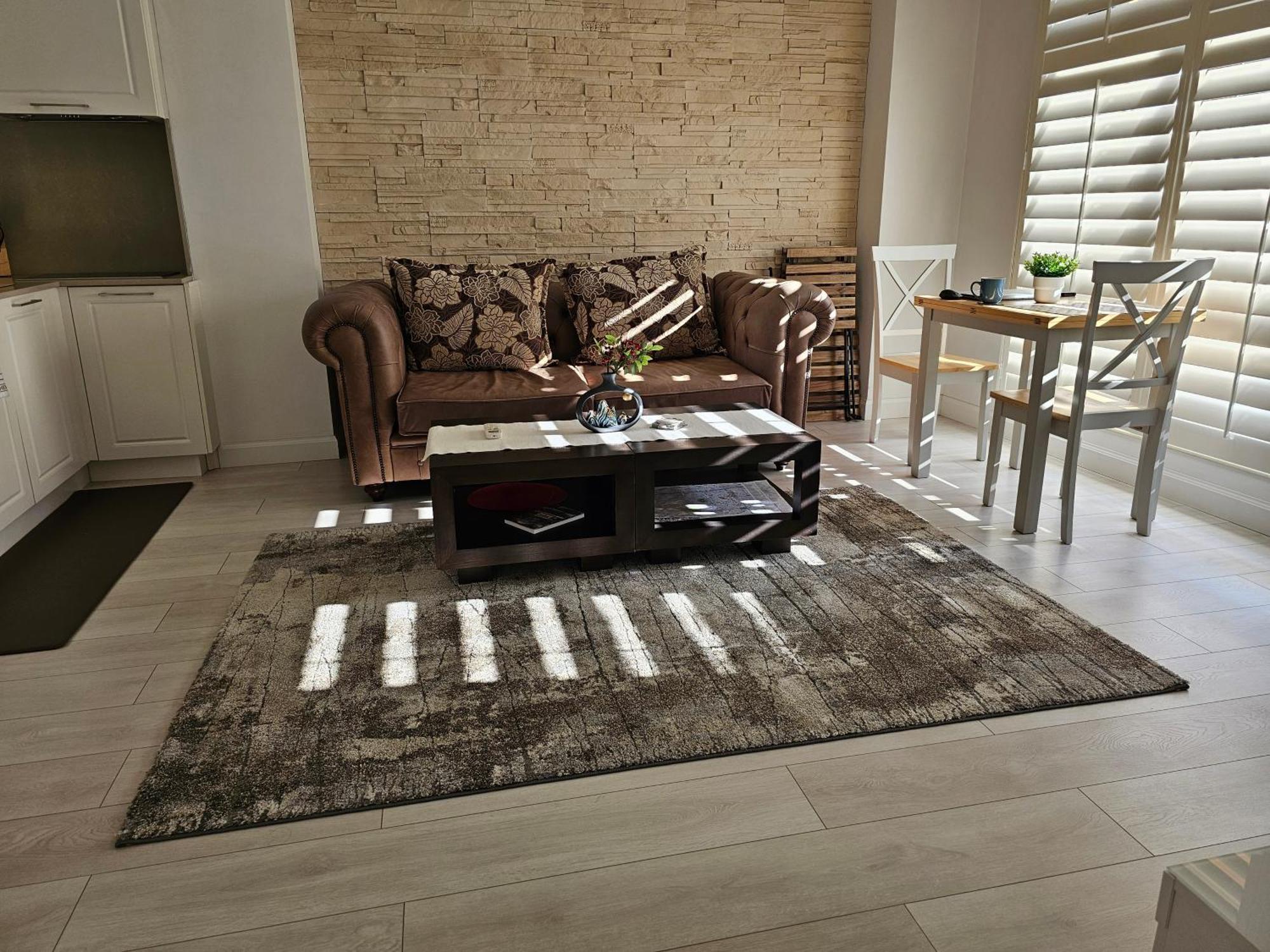 Center-near Old Town,kapana,free Parking And High Speed Wi-fi Апартаменти